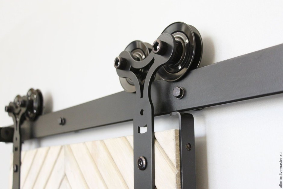 Амбарная дверь Леруа