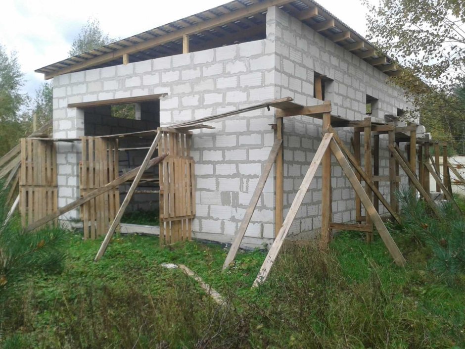 Сарай из блоков