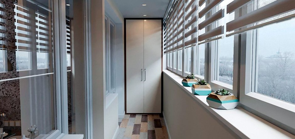 Шкаф на балкон с рольставнями