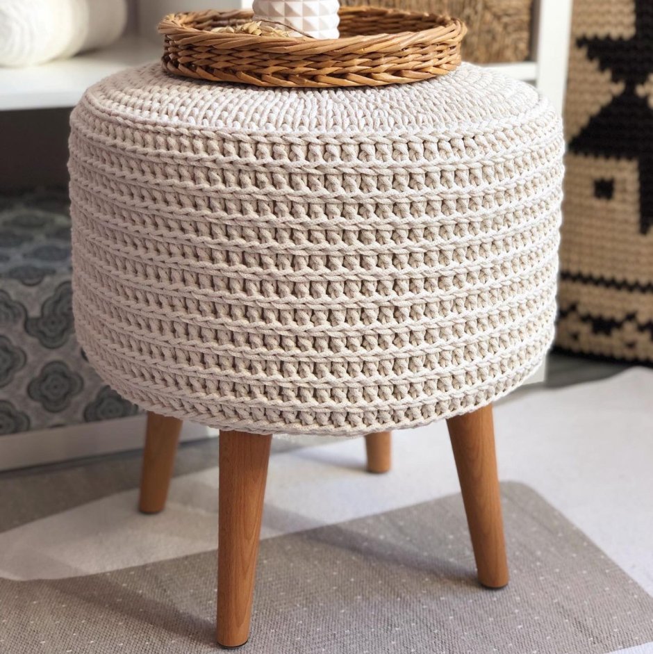 Пуфик макраме с кистями