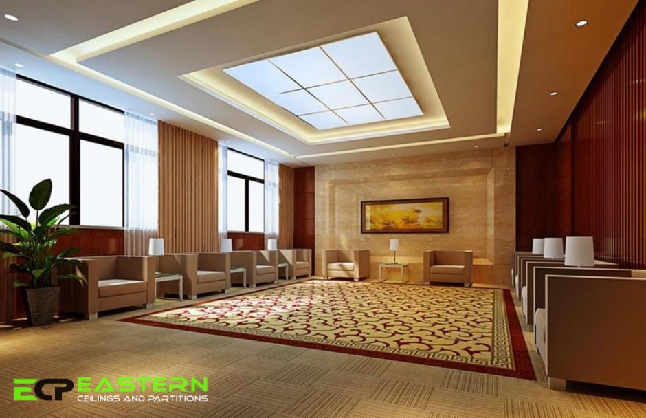 Подвесные потолки в холле