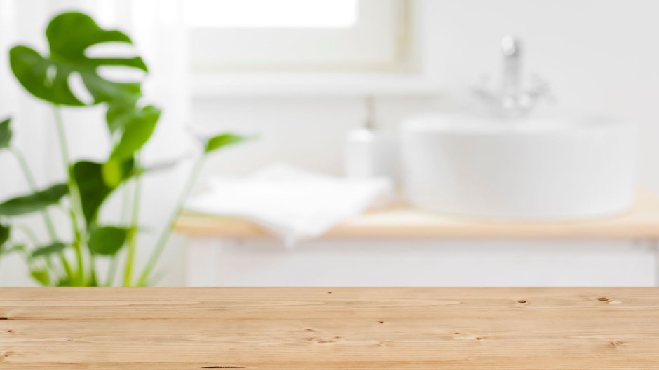 Поверхность стола в комнате