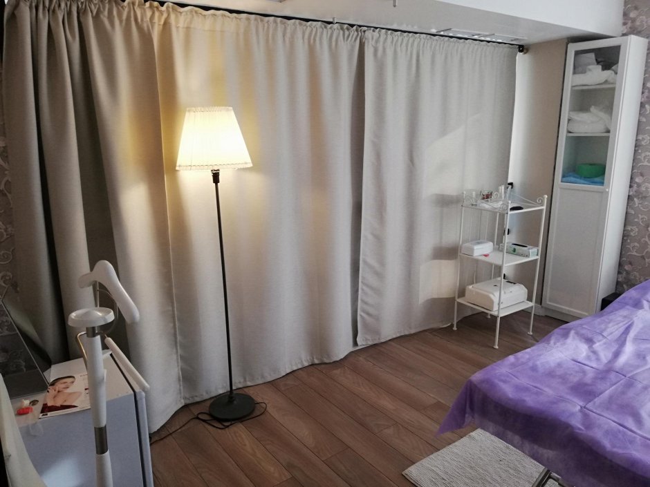 Шторы в кабинет косметолога
