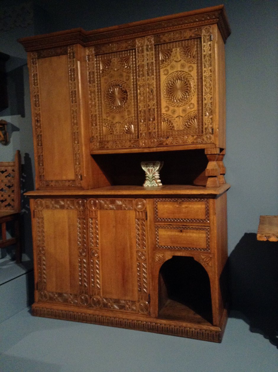 Поленова Елена Дмитриевна мебель