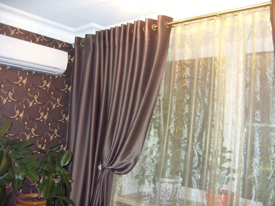 Двойные занавески для зала как повесить