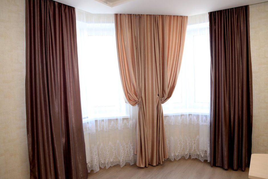 Шторы серые комбинированные