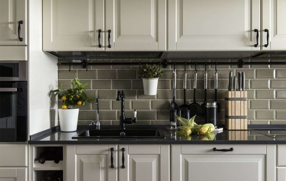 Кухня икеа белая с деревянной столешницей