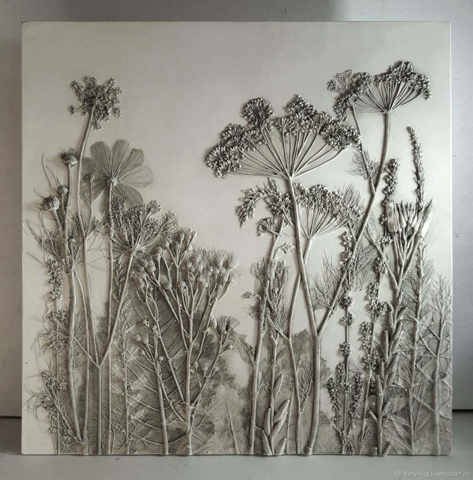 Китайские барельеф на стене