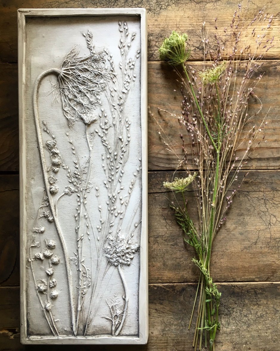 Рейчел Дейн Ботанический барельеф