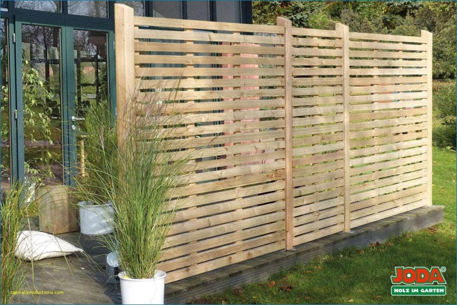 Забор в современном стиле