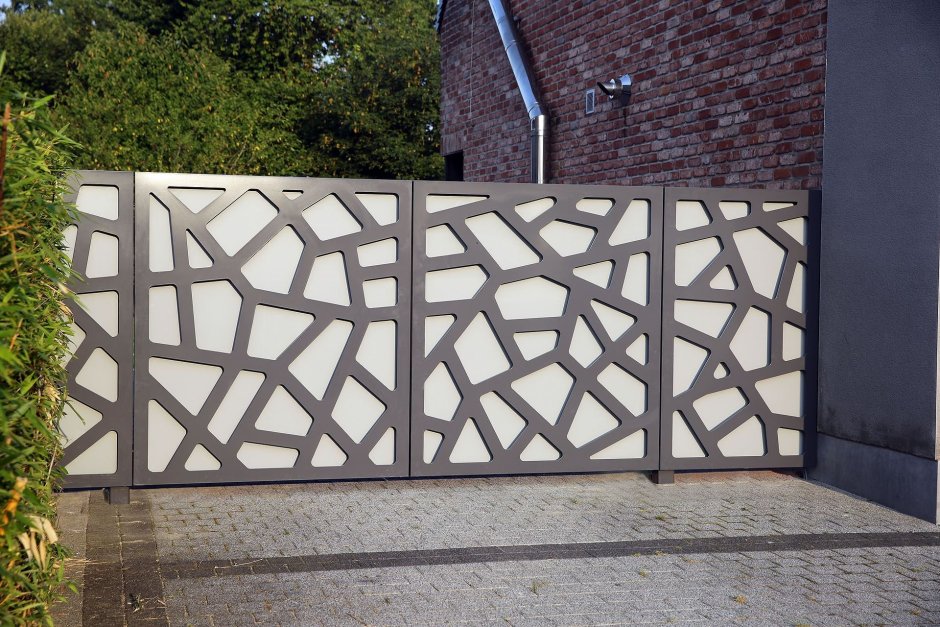 Палисадник перед забором Англия