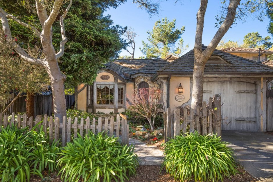 Деревянные ограждения в ландшафте