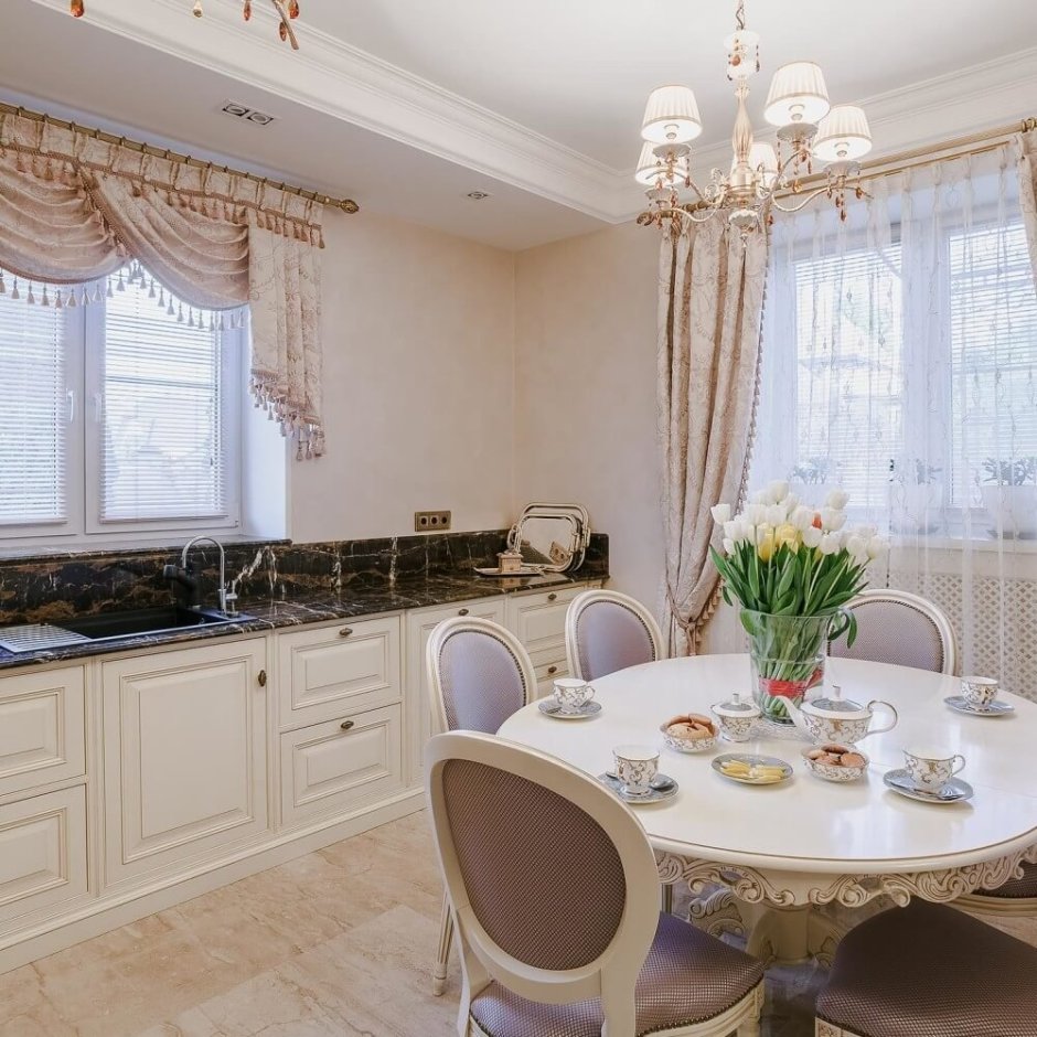 Интерьер кухни в частном доме