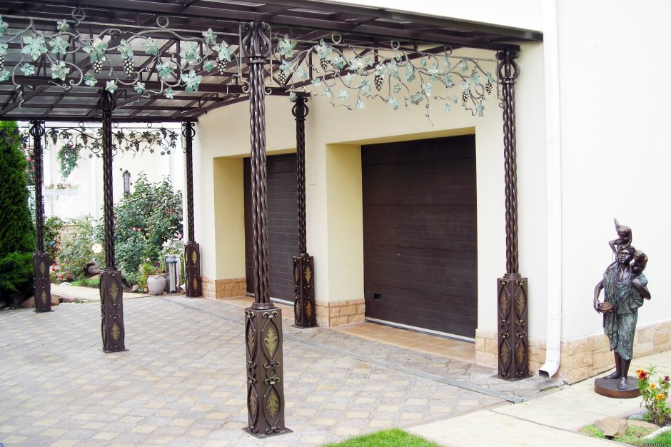 Декоративные столбы для навеса