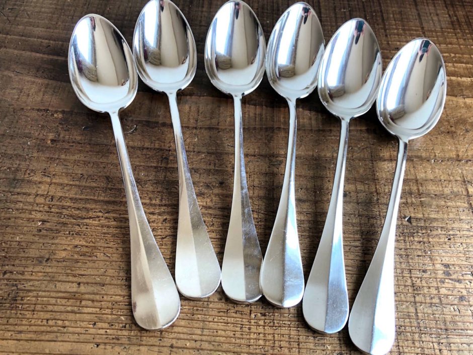 Столовые приборы сервировка