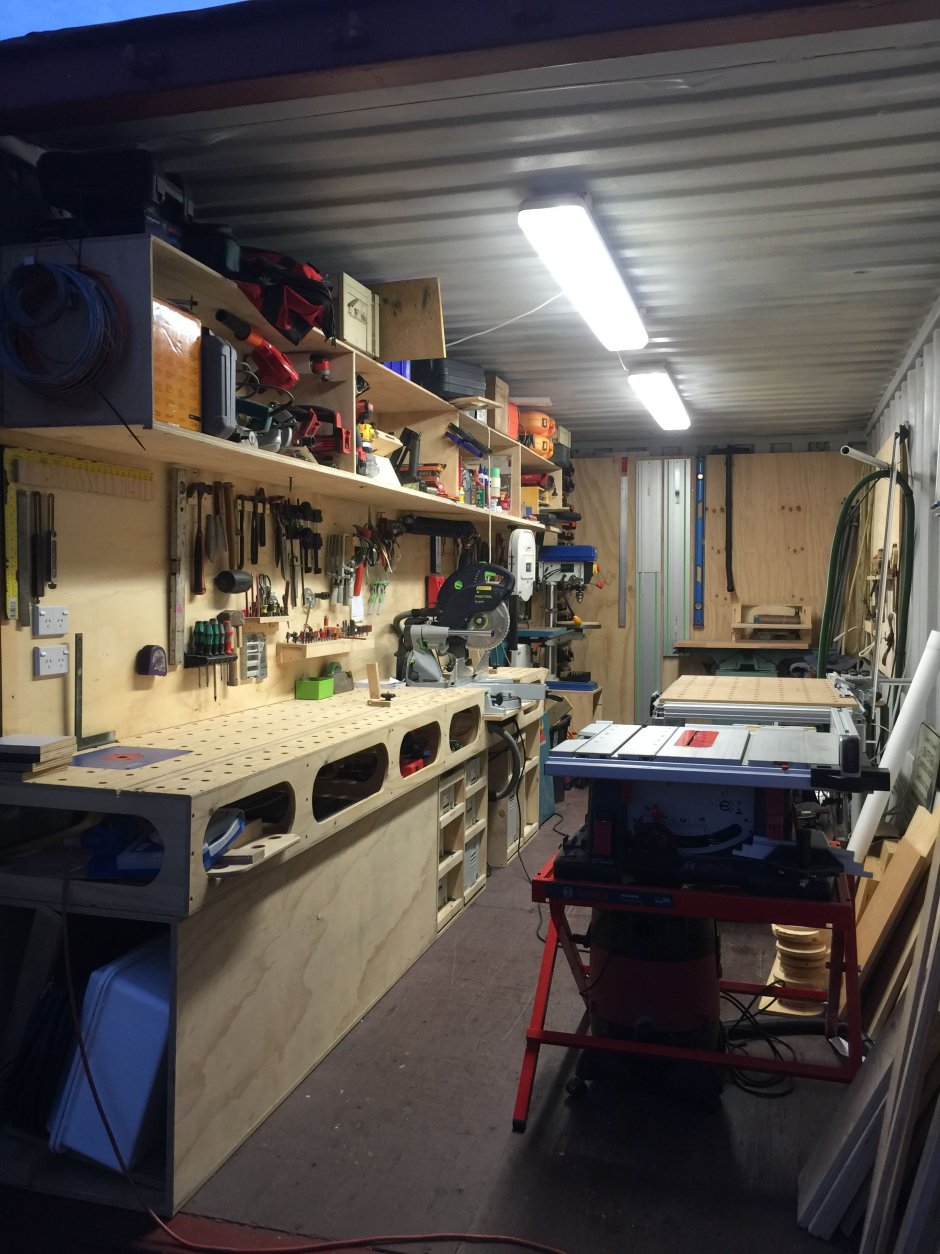 Мастерская из контейнеров 20фут