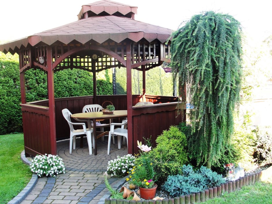 Угловая пергола беседка с мангалом
