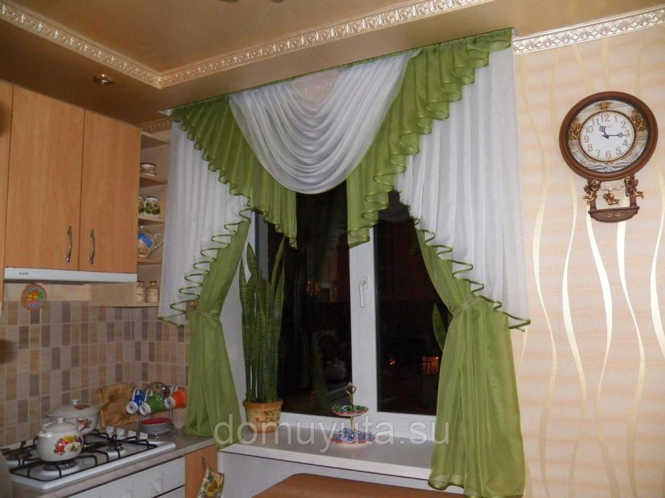 Современный ламбрекен на кухню