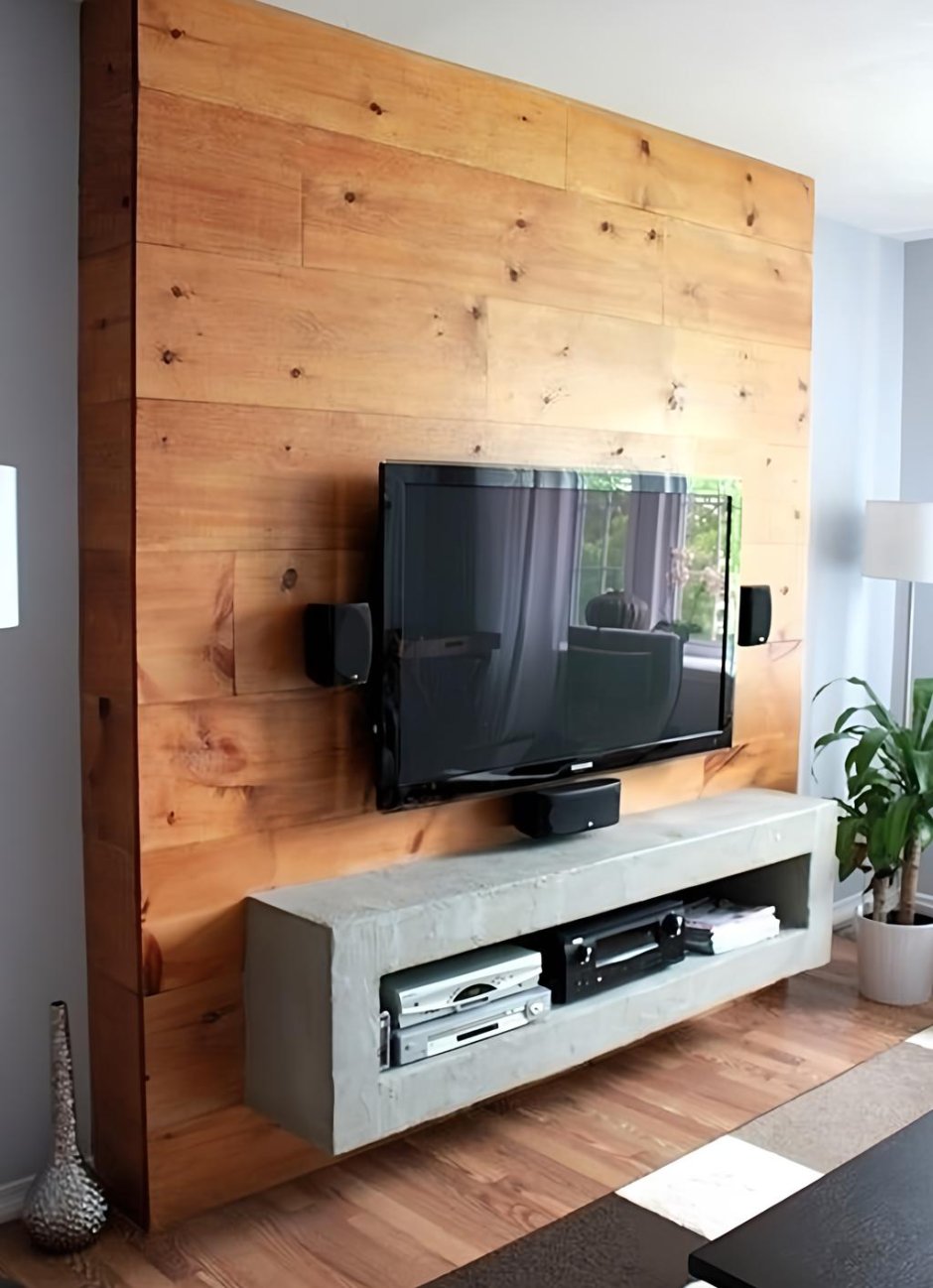 Деревянная панель за телевизором