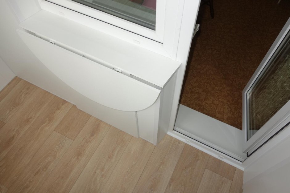 Откидной столик на лоджии