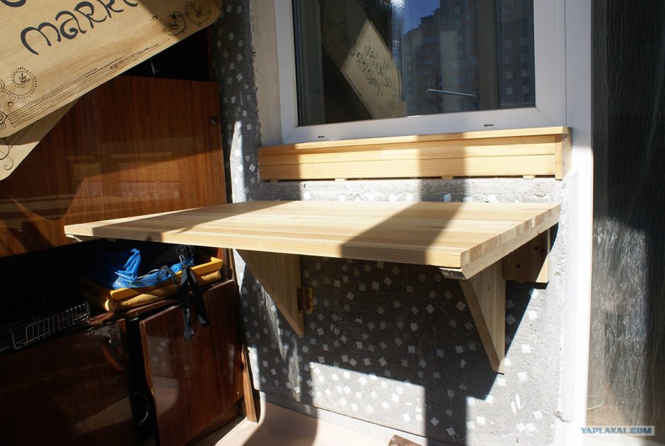 Письменный стол из подоконника