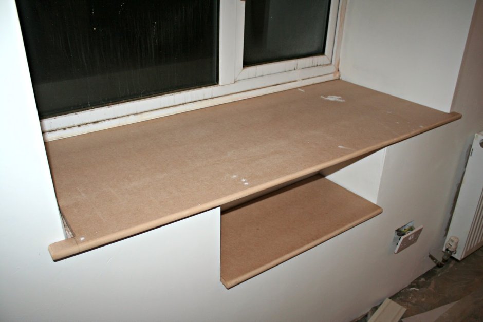 Откидной стол для маленькой кухни