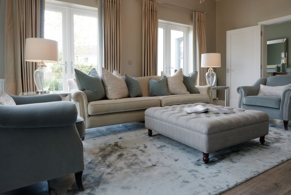 Гостиная в бежевых тонах