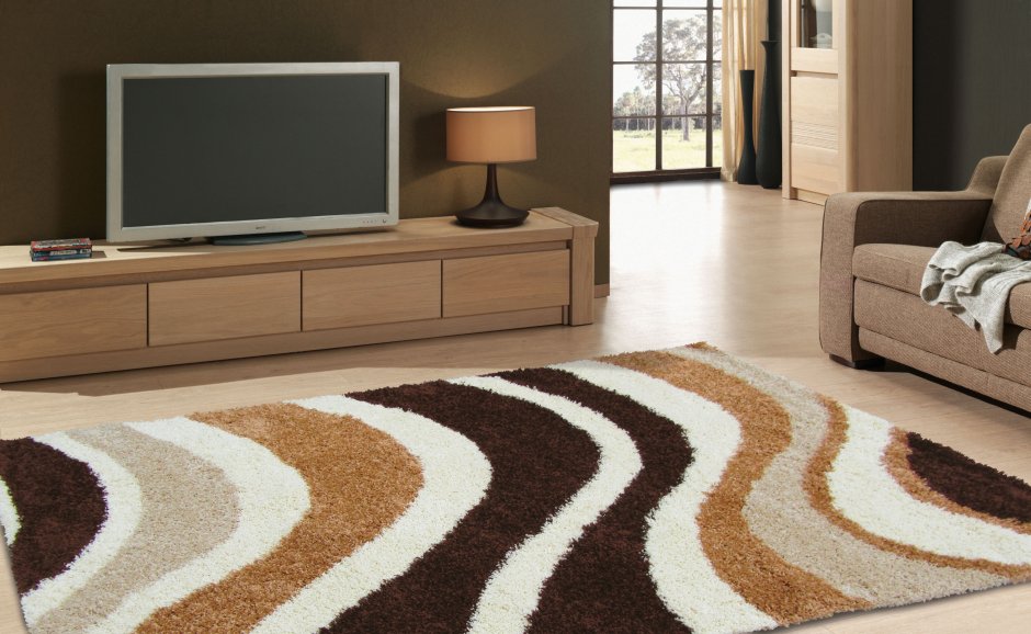 Ковер в бежевом зале