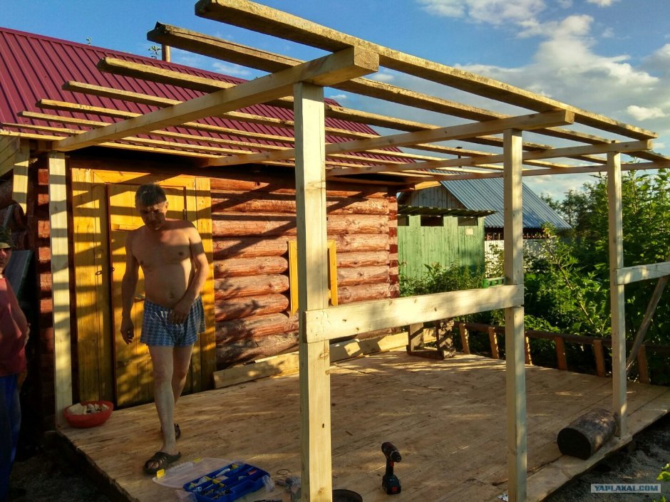 Пристроить навес к бане