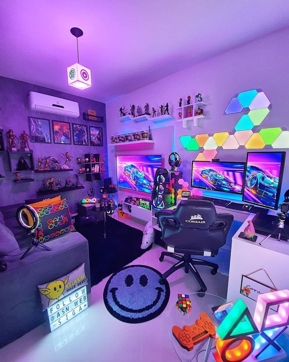 Игровая комната геймера