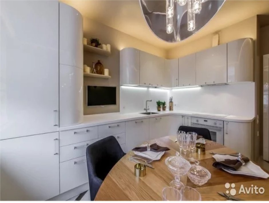 Интерьер прямоугольной кухни