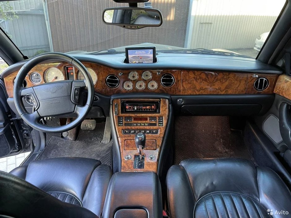 Бентли Арнаж Джаггер гараж