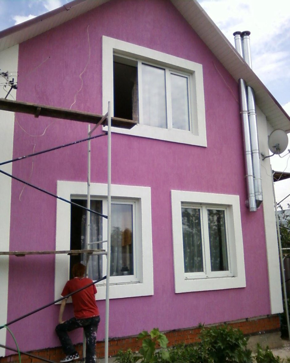 Цветной фасад дома