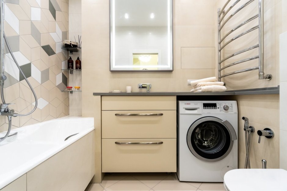 Стиральная машина под столешницей из плитки