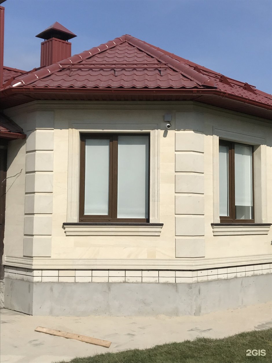 Одноэтажные дома облицованные дагестанским камнем