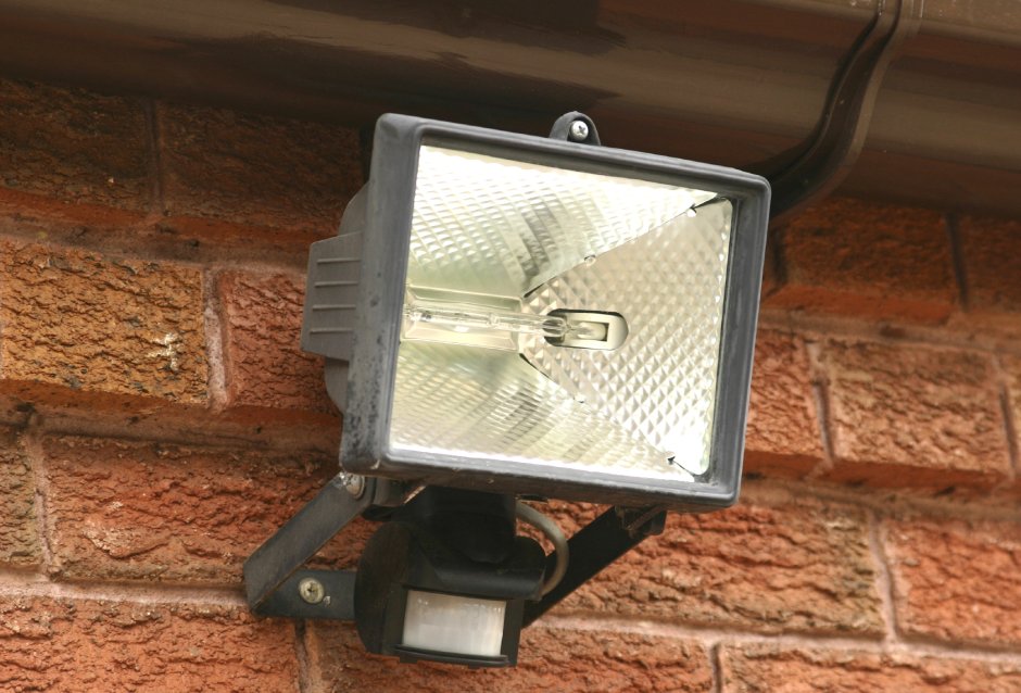 Двухлучевой фасадный светильник SLV
