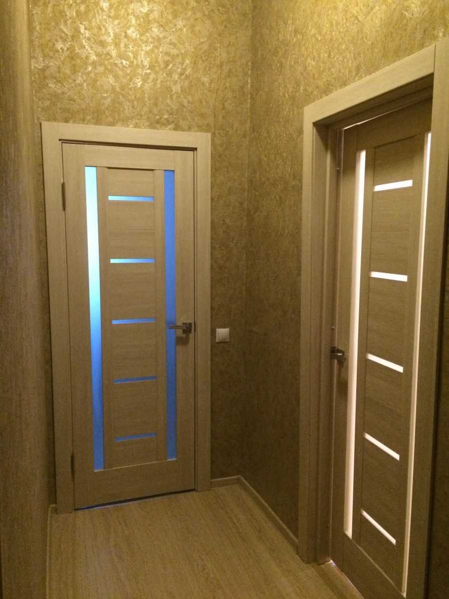 Дверь из коридора в комнату