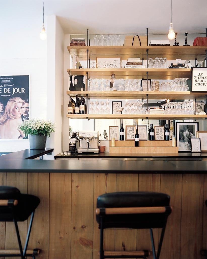 Полка для кофейни