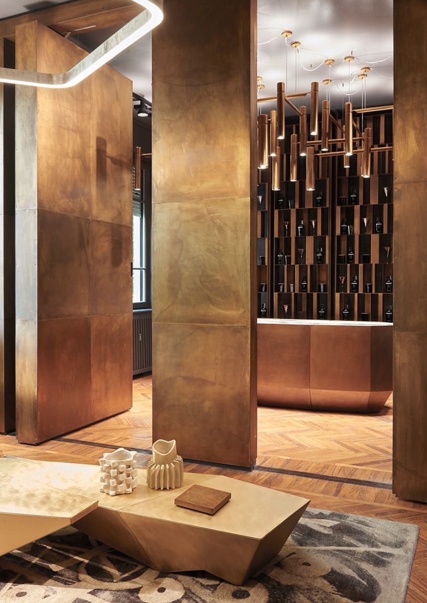 Латунь в интерьере