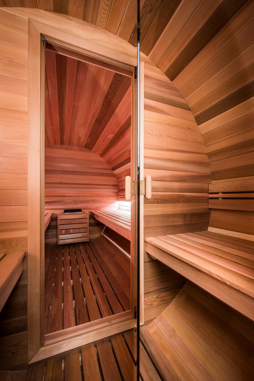 Интерьер бани бочки