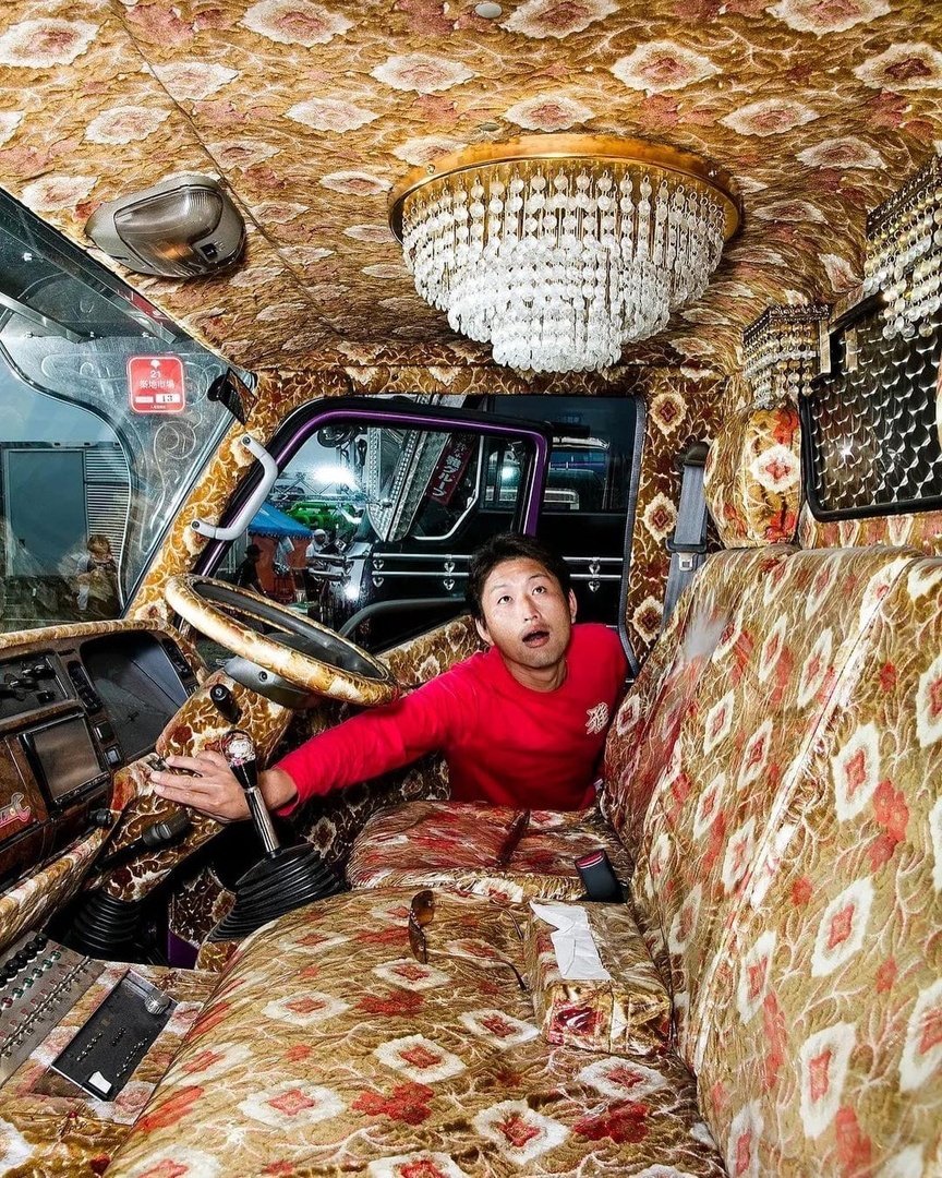 Кабина дальнобойщика