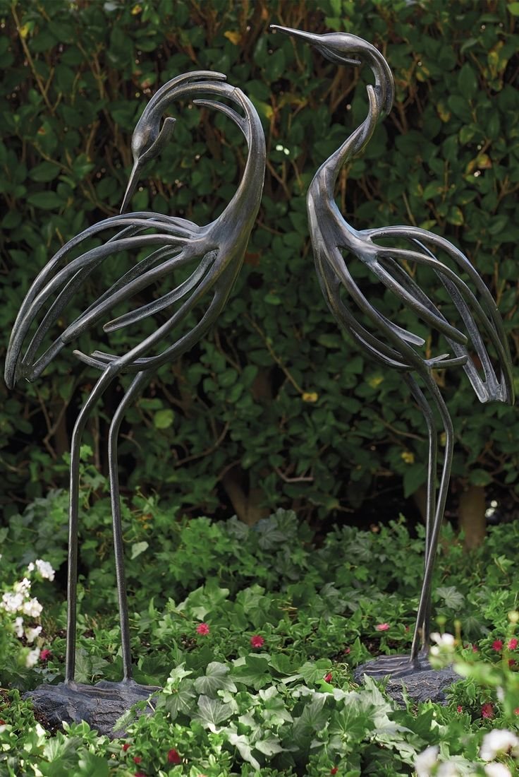 Кованые фигуры для сада