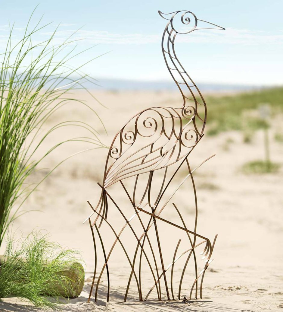 Фигуры для сада из железных прутьев