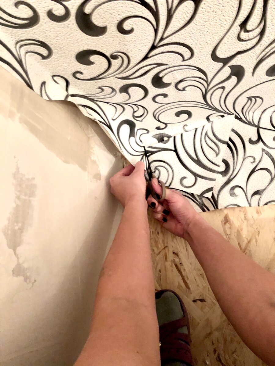 Обои под неровные стены