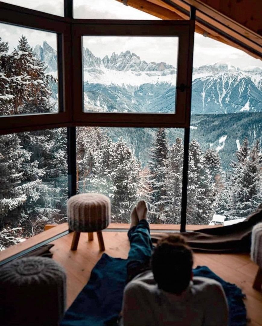 Домик с видом на горы