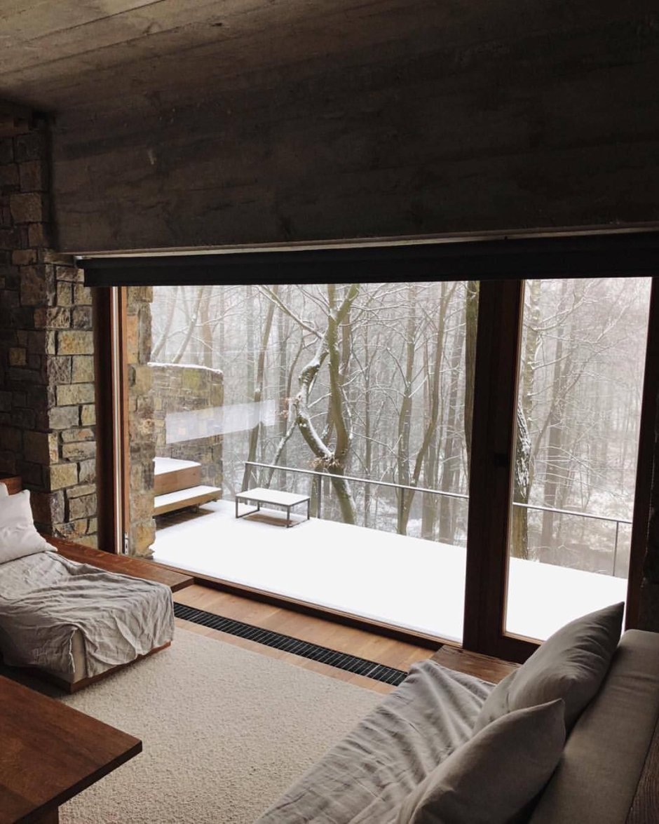 Спальня с видом на лес