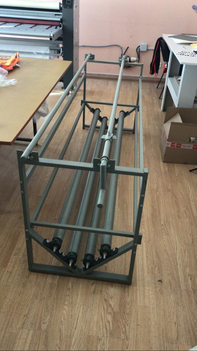 Размотка рулонов для раскройного стола