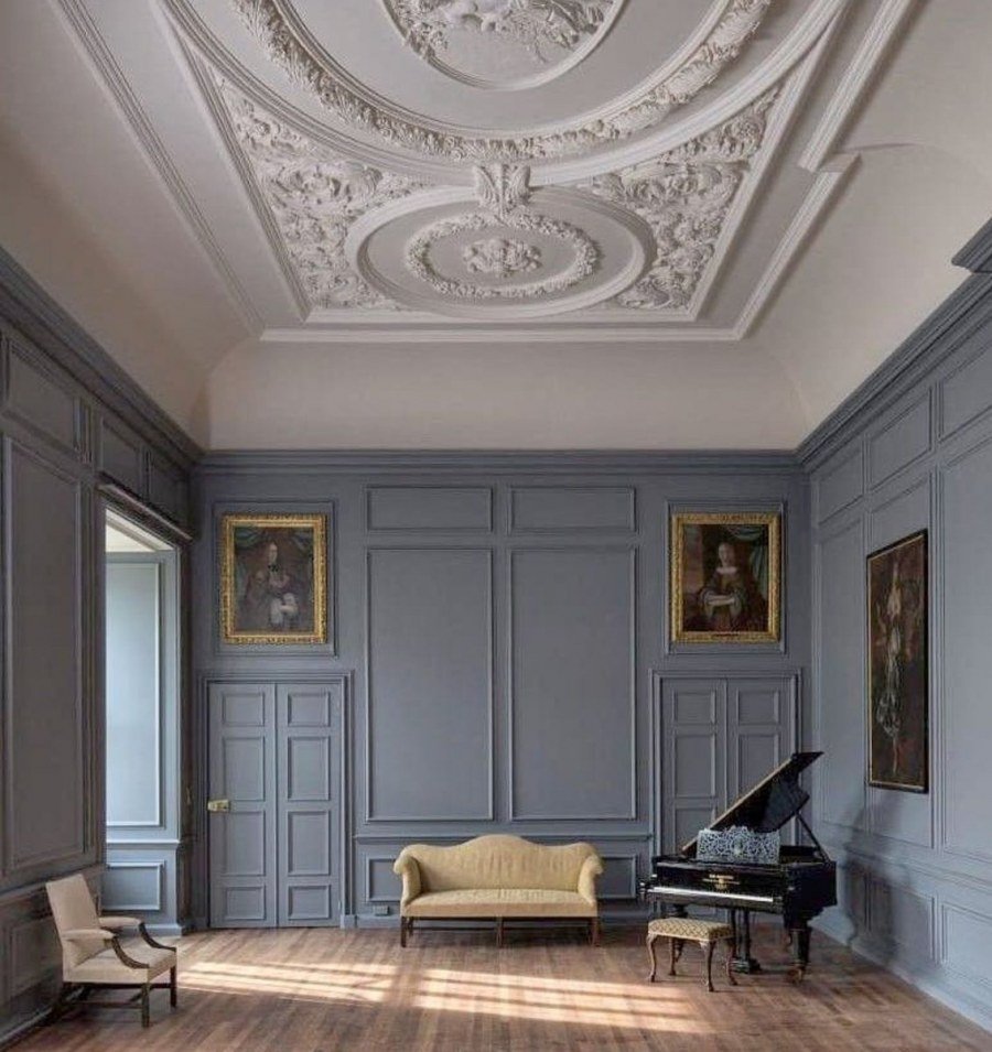 Лепнина на потолке