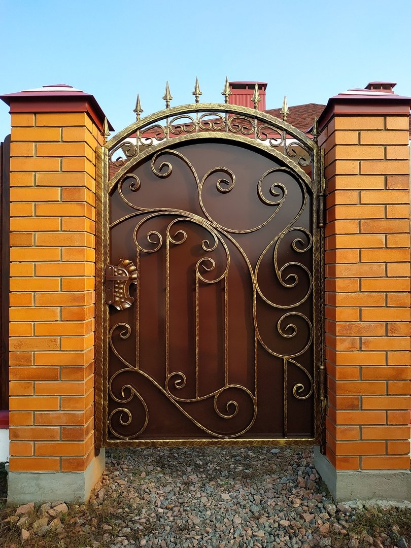 Декор входной калитки