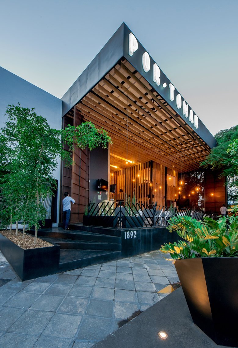 Фасады ресторанов в современном стиле